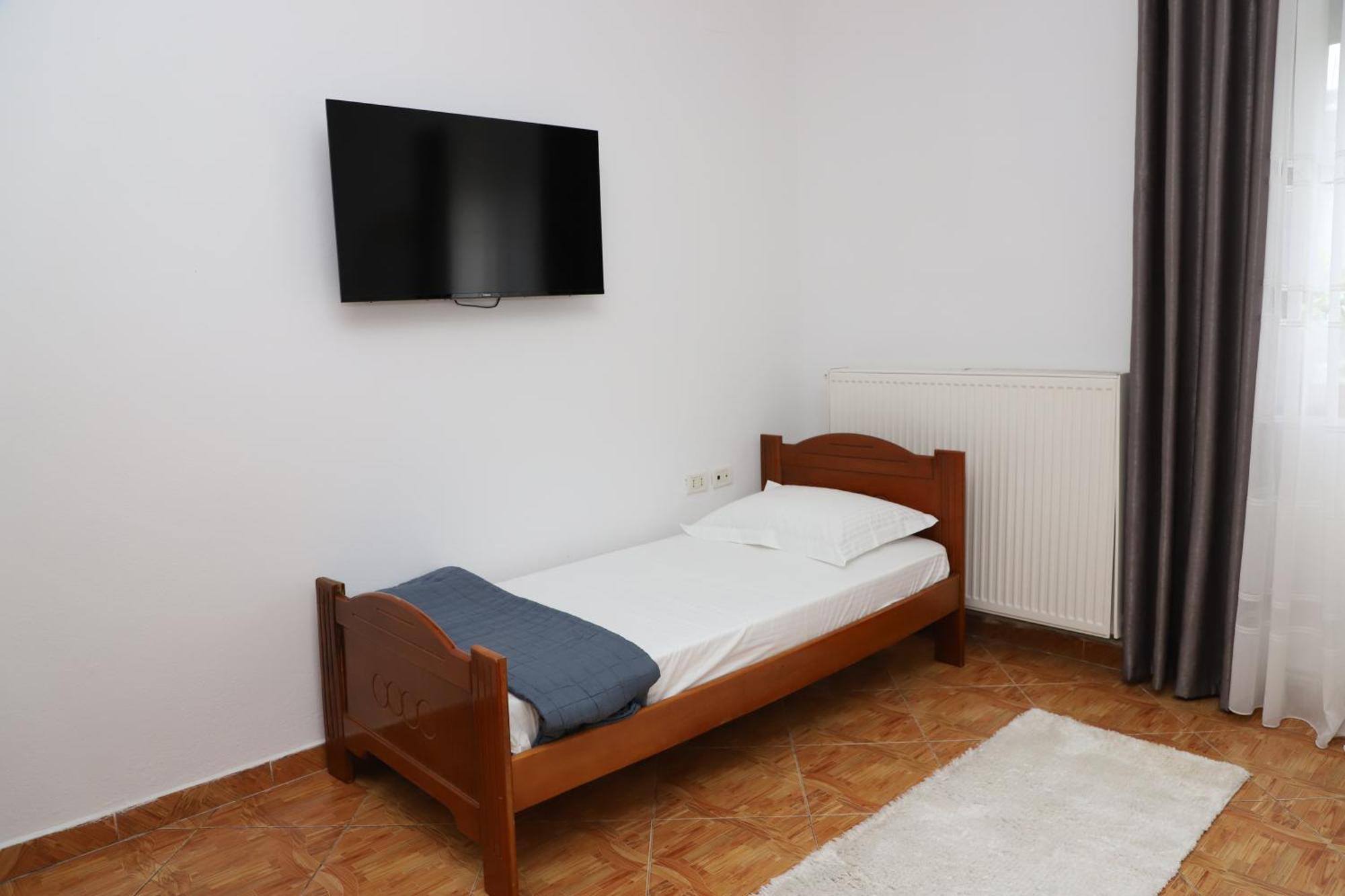 Apartment Xheison Berat Exterior foto