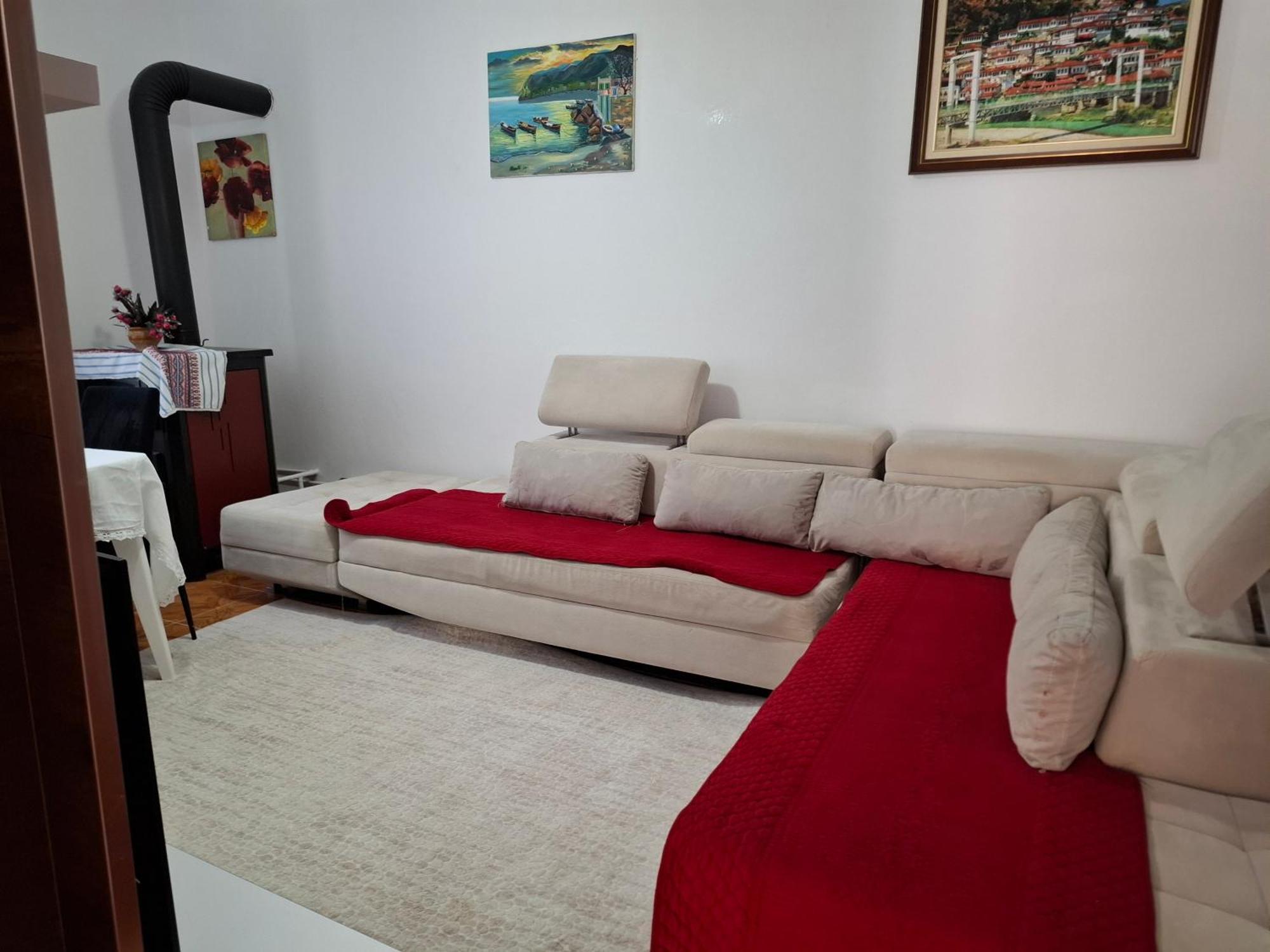 Apartment Xheison Berat Exterior foto