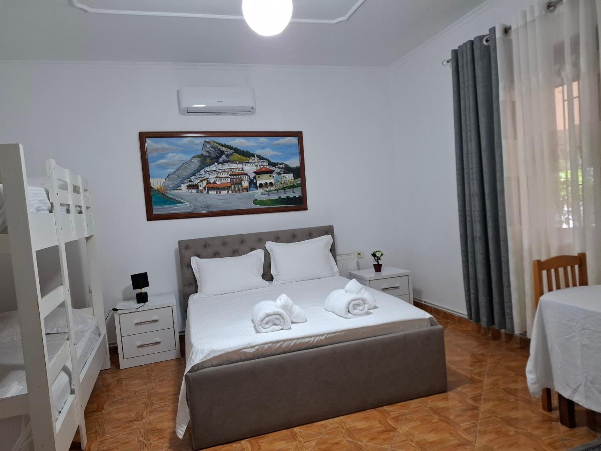 Apartment Xheison Berat Exterior foto