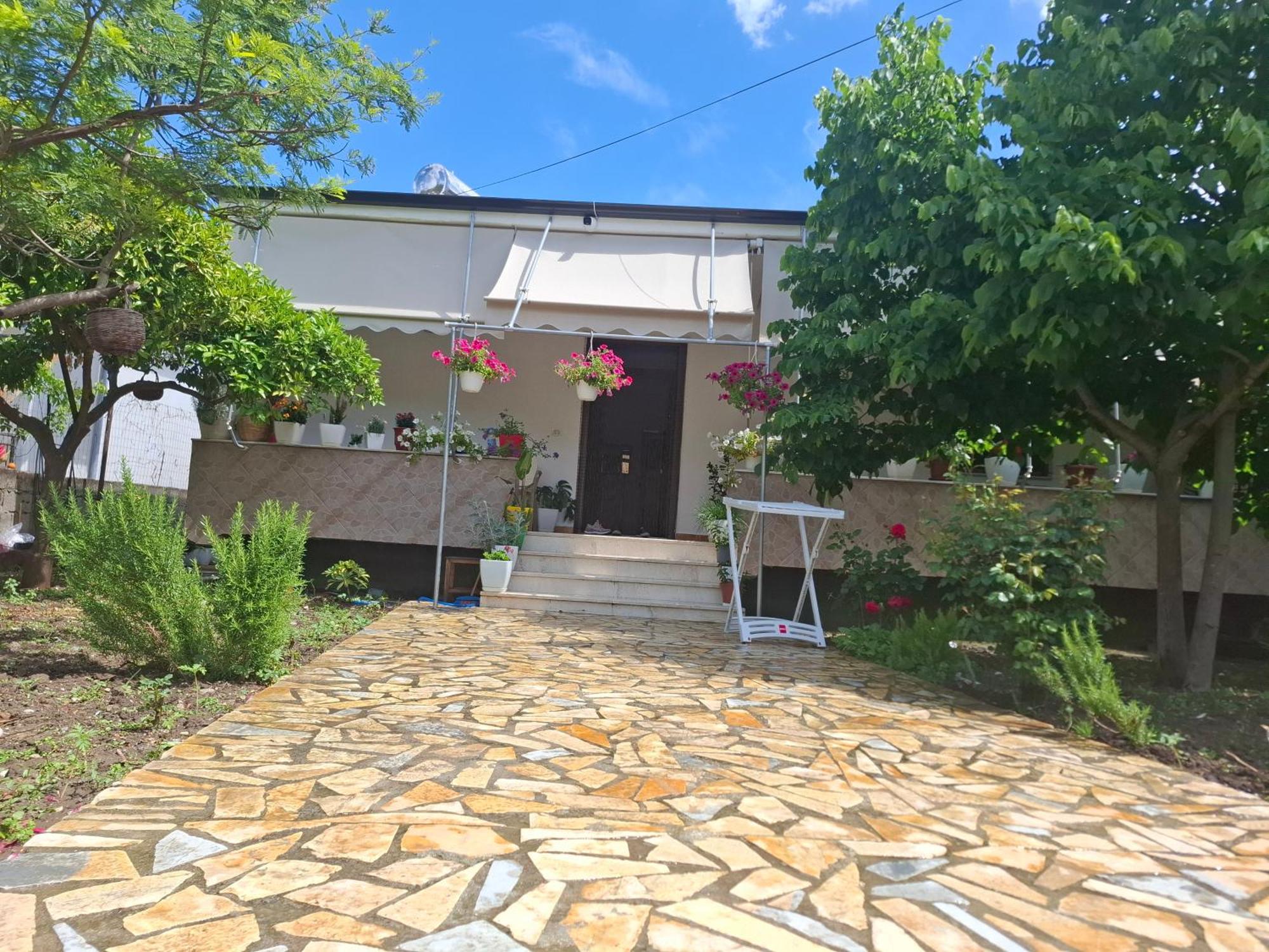 Apartment Xheison Berat Exterior foto